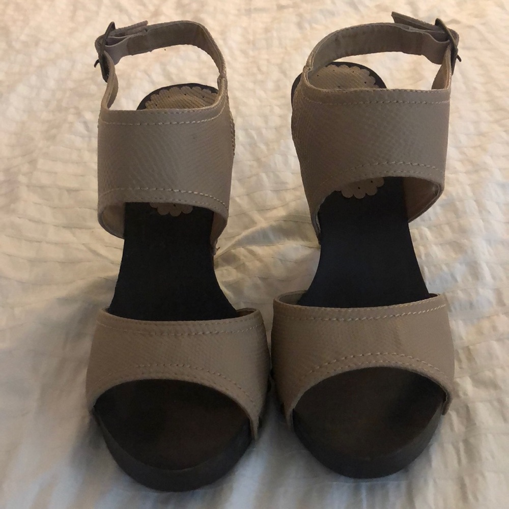 Faux wood heels
